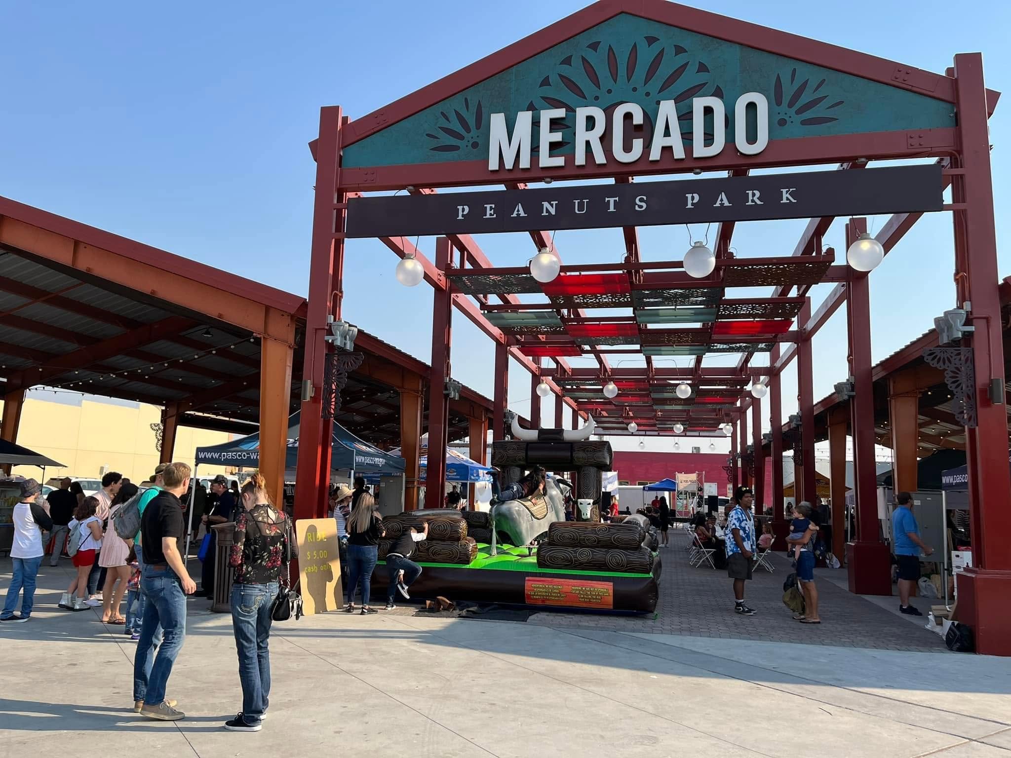 Mercado Peanuts Park downtown Pasco
